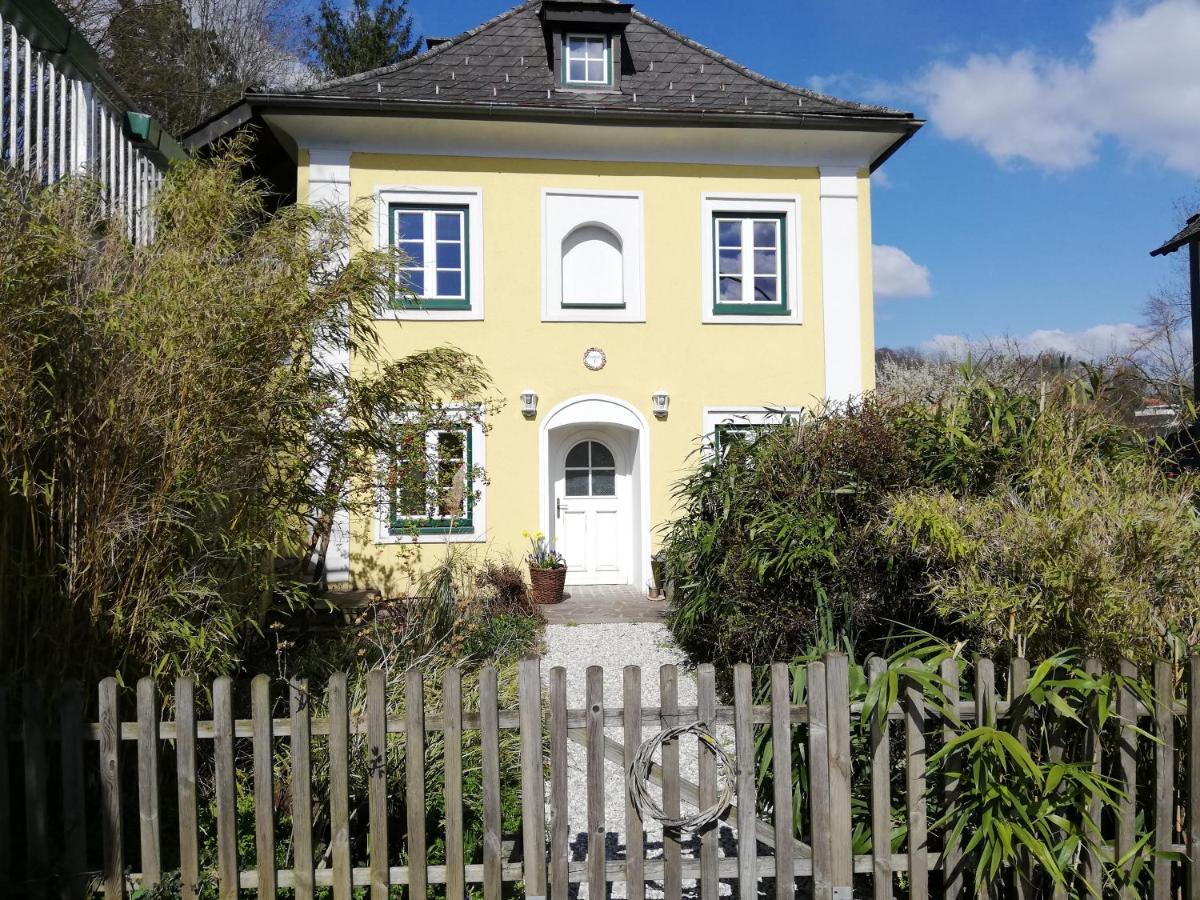 Fancy Luxury Home In Former Tavern Gmunden Bagian luar foto